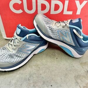 New Balance 847v4 Walking Shoes Womens size 11 Blue Mesh Comfort